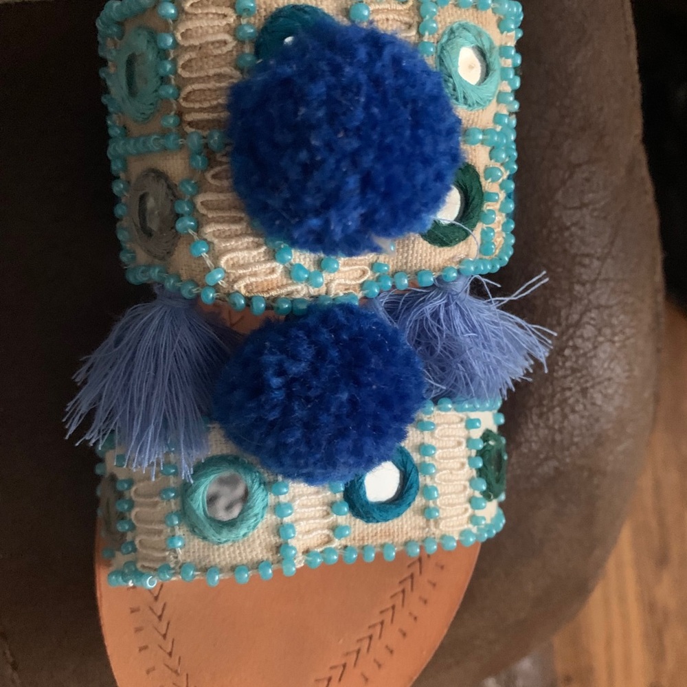 Sandals - Picture 4 of 4